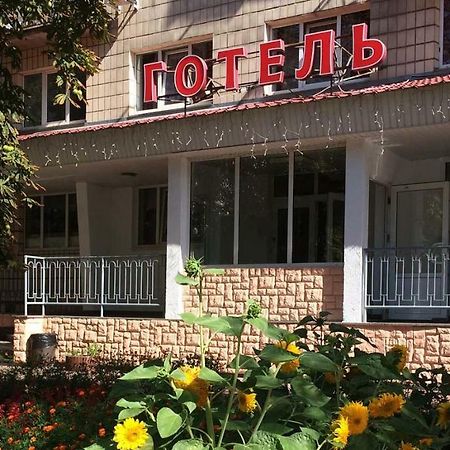 Kozatsky On Antonova Hotel Киев Екстериор снимка