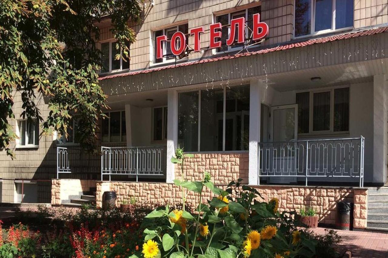 Kozatsky On Antonova Hotel Киев Екстериор снимка