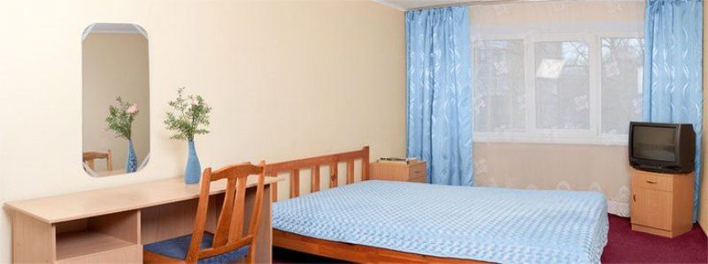Kozatsky On Antonova Hotel Киев Екстериор снимка