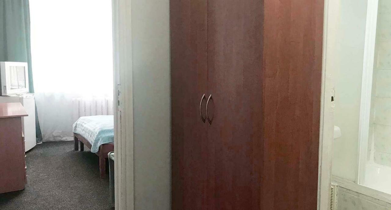Kozatsky On Antonova Hotel Киев Екстериор снимка