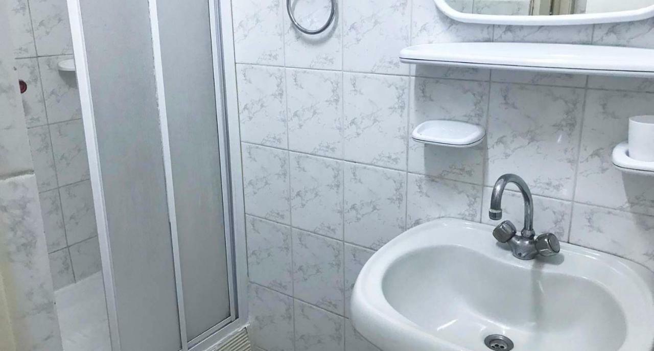 Kozatsky On Antonova Hotel Киев Екстериор снимка
